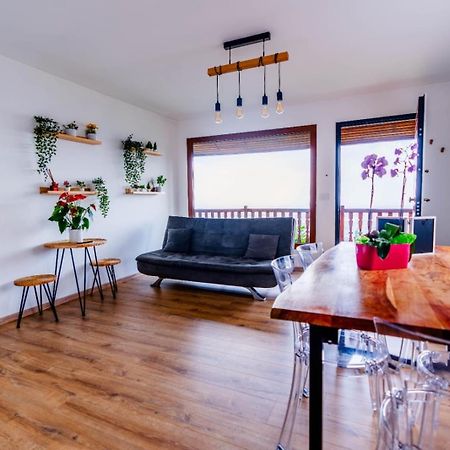Chalet Sophie - Luxury Chalet Roletto Экстерьер фото