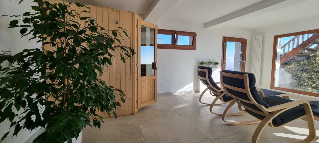 Chalet Sophie - Luxury Chalet Roletto Экстерьер фото