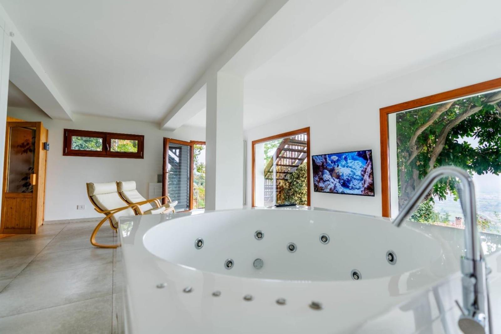 Chalet Sophie - Luxury Chalet Roletto Экстерьер фото
